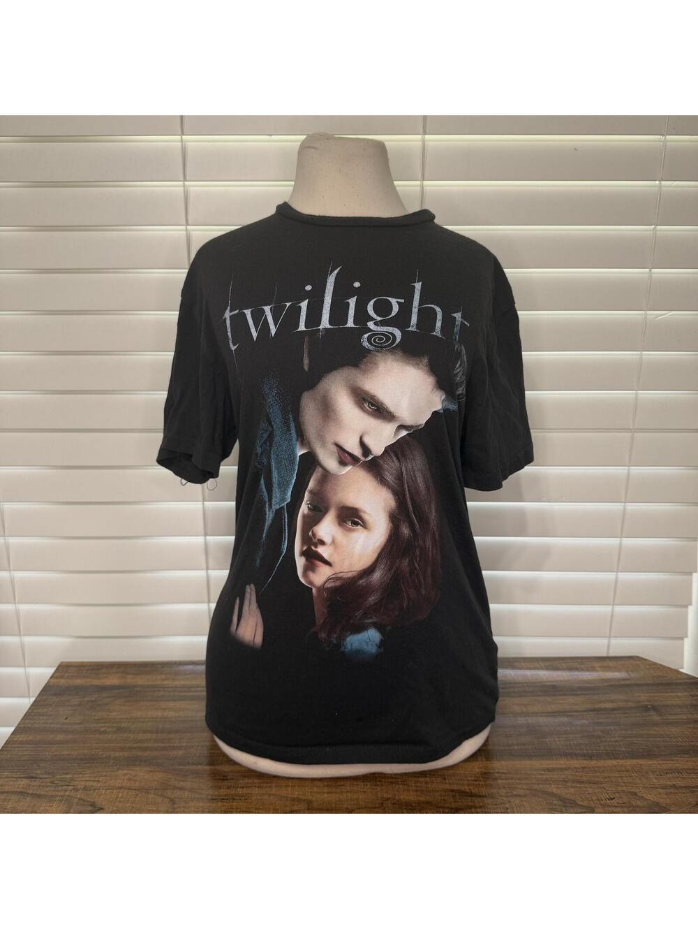 Twilight Movie Graphic Black T-Shirt Size Medium